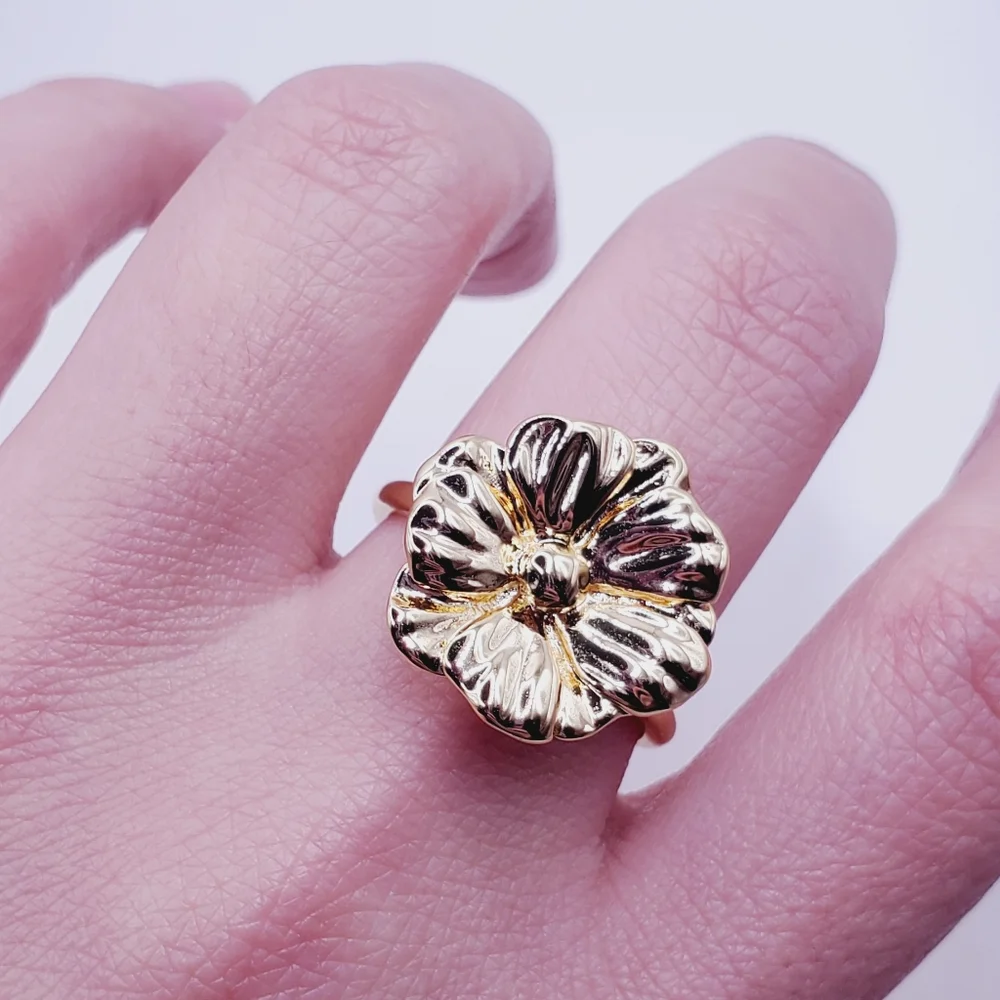Yellow Gold Plated 3d Sculpted Floral Flower Statement Ring